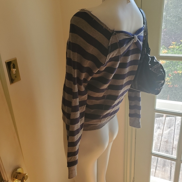 Open Shoulder Striped Sweater Top w Bow - Picture 5 of 5